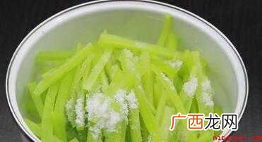 凉拌莴笋丝的做法