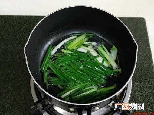 家庭版的葱油面怎么做