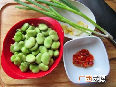 新鲜蚕豆的做法,胡豆家常做法?