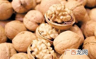 生核桃怎么保存才保持新鲜,青核桃皮怎样放才能保鲜呢？