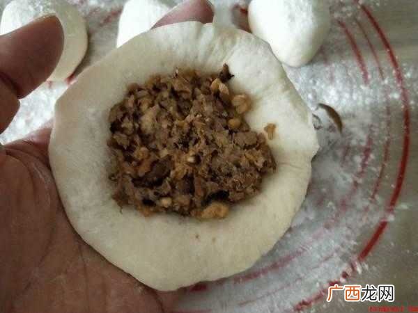 酱肉包的做法