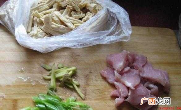 炒腐竹怎么做