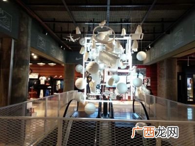 上海耐克旗舰店,上海最大的耐克店是哪家，鞋子款式最多的？