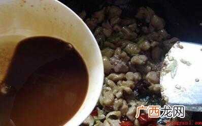 宫保鸡丁怎么炒