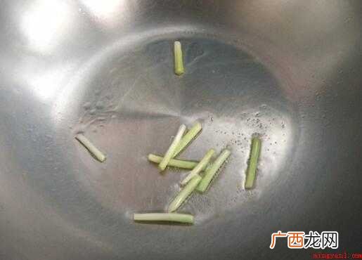 怎么炒焖子