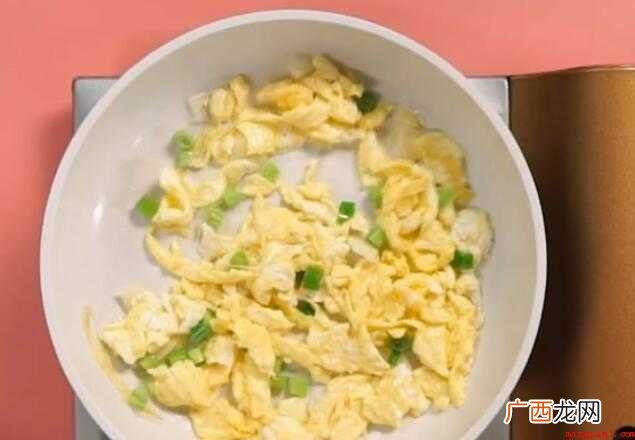 秋葵炒鸡蛋怎么炒