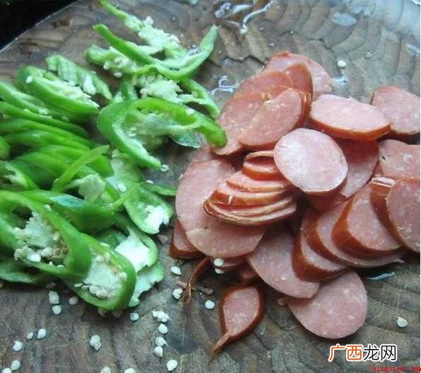 怎么炒烤肠