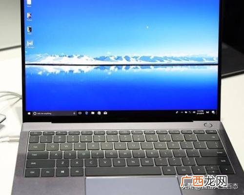 笔记本电脑怎么放入光盘,怎么在电脑中放入光盘？