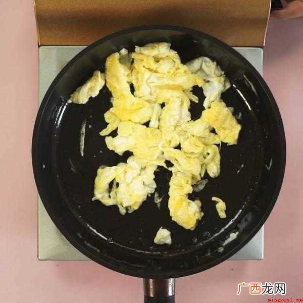 韭菜鸡蛋怎么炒