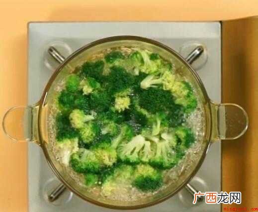 西蓝花维他命C含量比辣椒高 素炒西兰花怎么炒