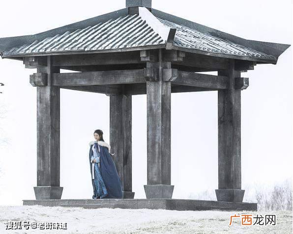 李白劳劳亭,李白伤感6字诗句？