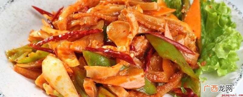 牛肚片250克,青蒜片100,胡萝卜片少,盐少,油少,酱油少 炒牛肚怎么做好吃