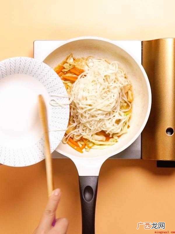 炒湿面的做法有哪些呢? 怎么炒湿面