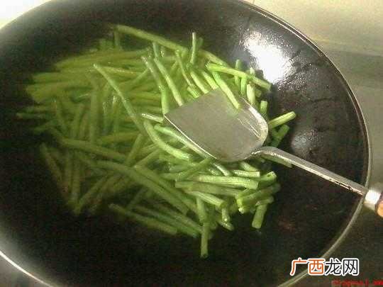 长角豆的功效与作用和工业生产使用价值 怎么炒长豆