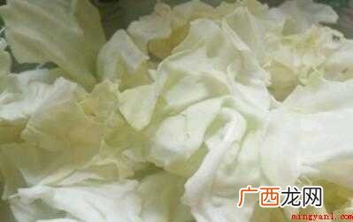 卷心菜,杏鲍菇,盐油适当 怎么炒卷心菜好吃