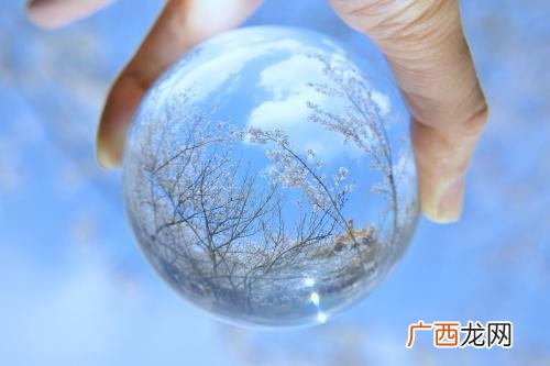 水晶球有什么含义代表什么意思,水晶球的寓意？