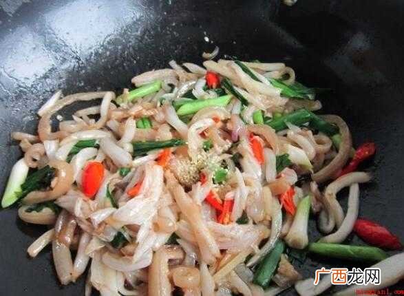 猪肉皮切条的做法_健康频道 怎么炒肉皮好吃