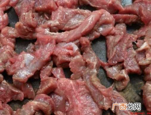 羊肉发热量比牛羊肉要高,多吃羊肉有利于提升身体免疫力 怎么做炒羊肉