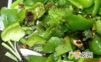 大辣椒3种,姜、葱、蒜、八角 大辣椒怎么炒