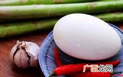 芦笋炒鹅蛋,小米辣2克,鹅蛋一个,花生油20克,鸡精0 炒鹅蛋怎么做好吃