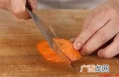 胡萝卜怎么切成菱形片? 胡萝卜怎么切片