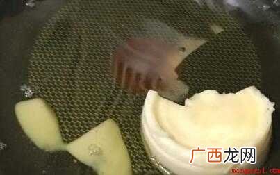火锅底料和郫县豆瓣,开始涮火锅 重庆火锅底料怎么炒
