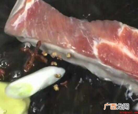 酸菜炖白肉的流程是什么