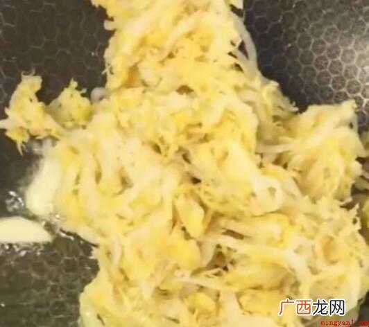 酸菜炖白肉的流程是什么
