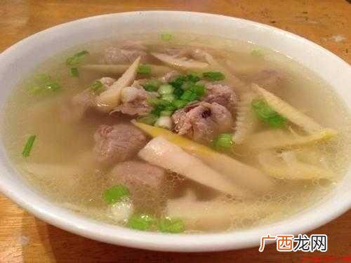 竹鞭笋用下列方法烧美味:用尖椒炒、炖排骨汤、爆炒、和青笋一起 竹鞭笋怎么烧好吃