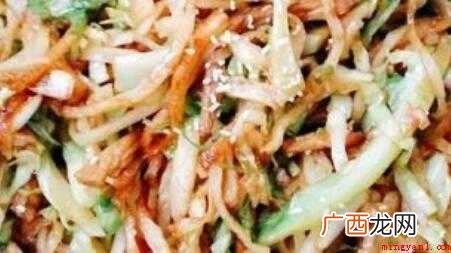 卷心菜、猪瘦肉切丁预留 炒饼丝怎么炒才好吃