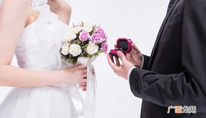 做梦别人结婚是怎么回事