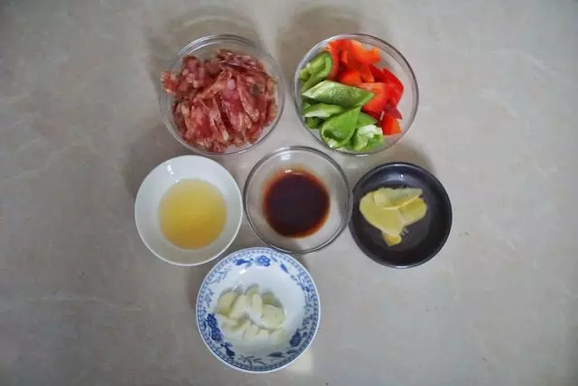 炒广式腊肠的方法 广式腊肠怎么炒