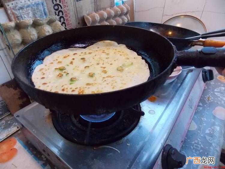 鸡蛋饼的营养成分详细介绍 鸡蛋饼怎么炒好吃