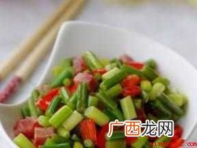 蒜苔可与腊肉、鸡胗、猪柳、腊肠、鸡蛋一起炒 蒜苔可以和什么菜一起炒