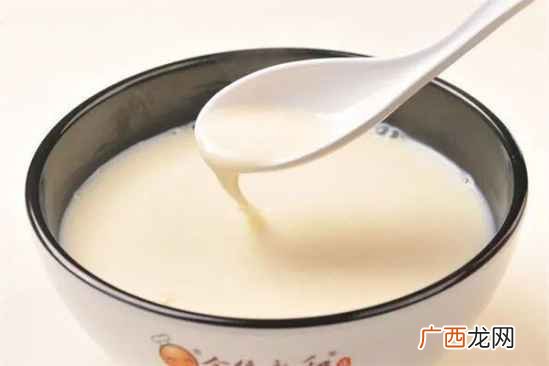 豆浆含糖量高吗,豆浆和小米粥哪个含糖高？