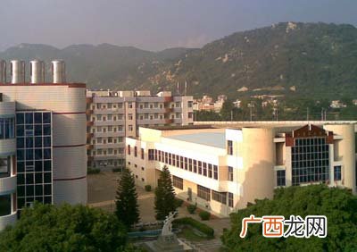 泉州科技中学,泉州科技中学排第几名？