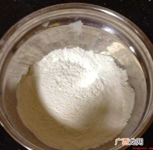 面粉200克、黄芪20适量的蔬菜 清汤烩面不放肉怎么做