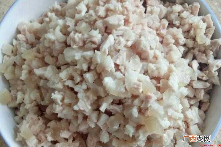 擀面皮的做法_菜谱大全 肉合饼怎么做好吃