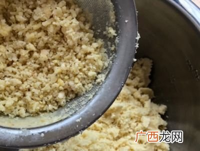 绿豆怎么做成绿豆粉,绿豆粉怎么磨成粉？