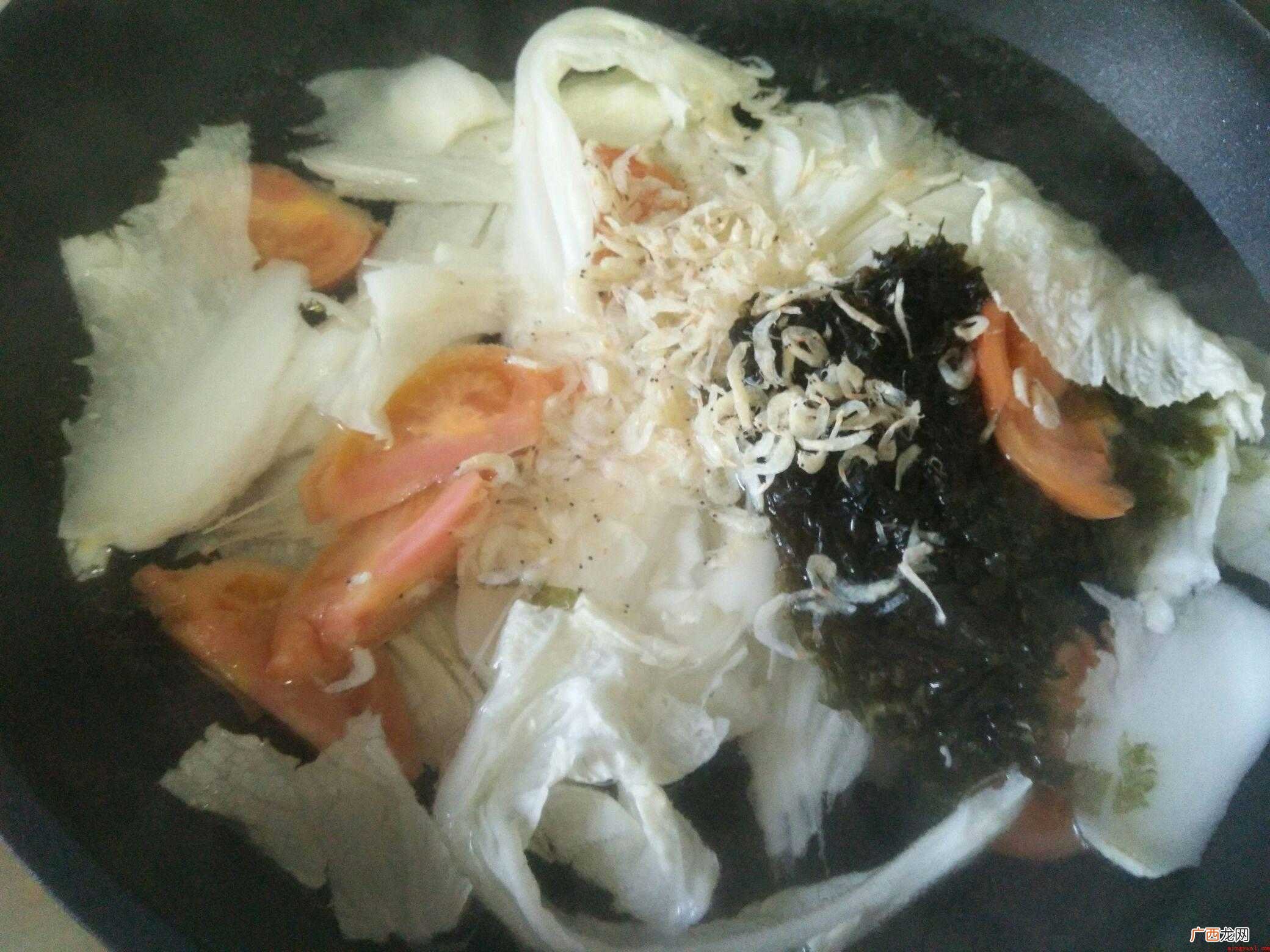 非常简单的东北热汤面条 最简单的东北热汤面条