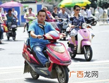电动车驾照怎么考,电动车考试有几个科目?