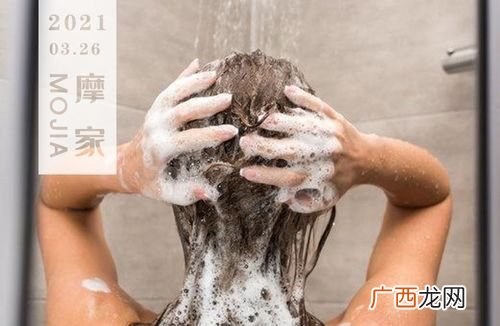 喷完发胶晚上可以不洗头吗,用了发蜡和发胶!最好多少个钟头就洗头？