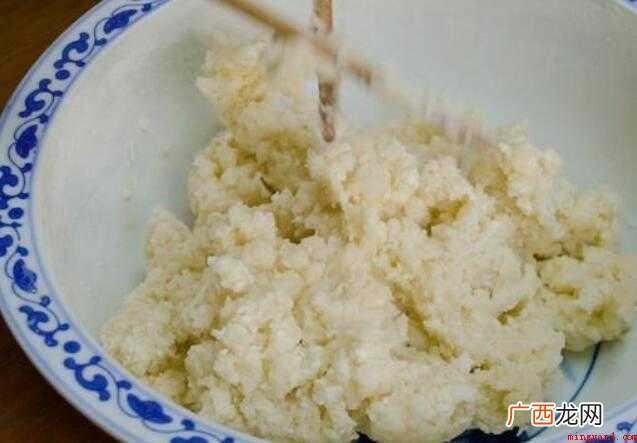 小麦面粉、白糖、老红糖为原材料制做的特点 糖高怎么做法