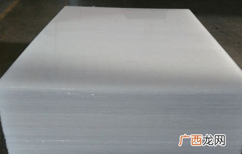 如何辨别水晶板,PVC水晶板遇到什么东西容易裂纹？