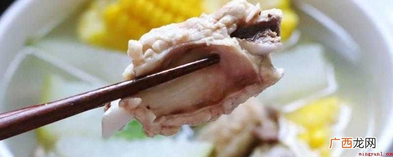 乳白色浓汤的特点及特点 排骨汤要炖多久