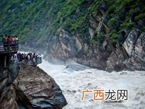 游山玩水什么梗,形容文化旅游的成语？
