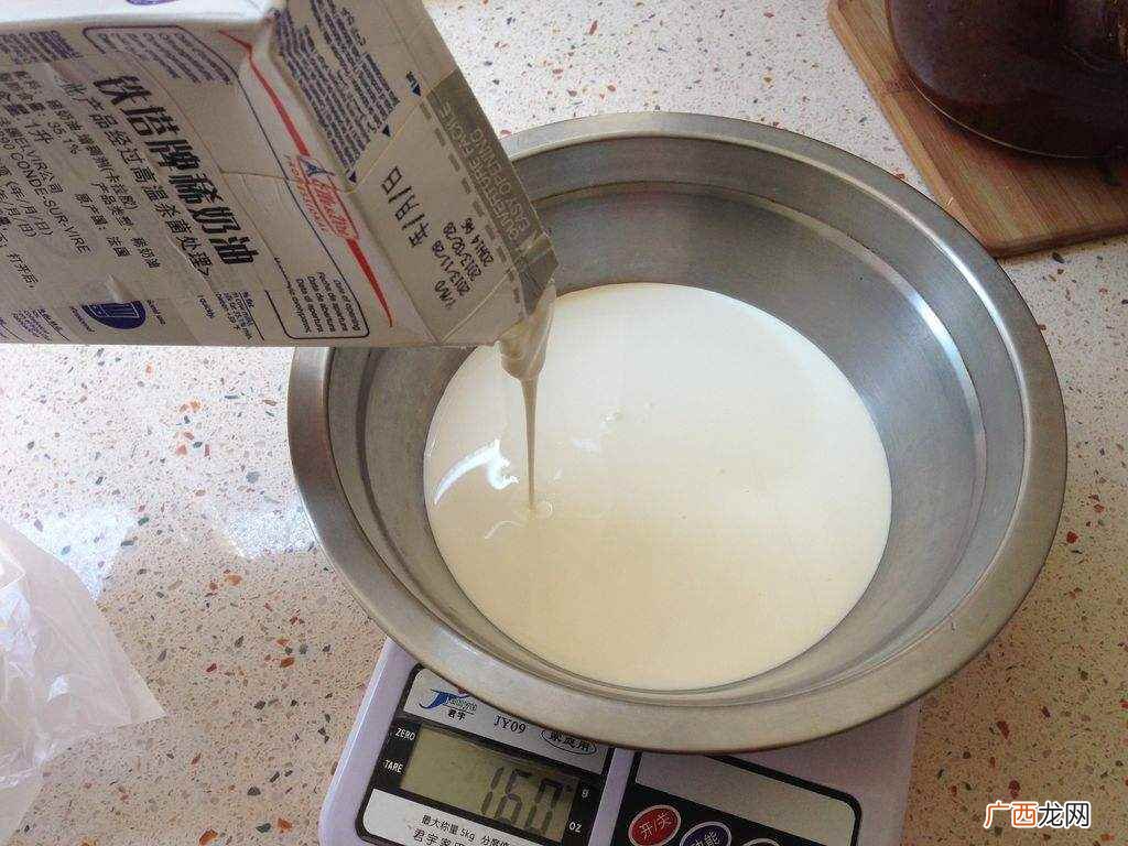 炼奶和纯牛奶哪个好