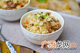 香肠焖饭的做法,腊肠焖饭电饭煲版的做法？