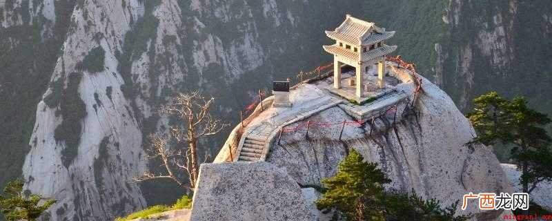五岳中的西岳是华山,中国五岳指的是:东岳泰山、西岳华山、南岳 西岳指的是