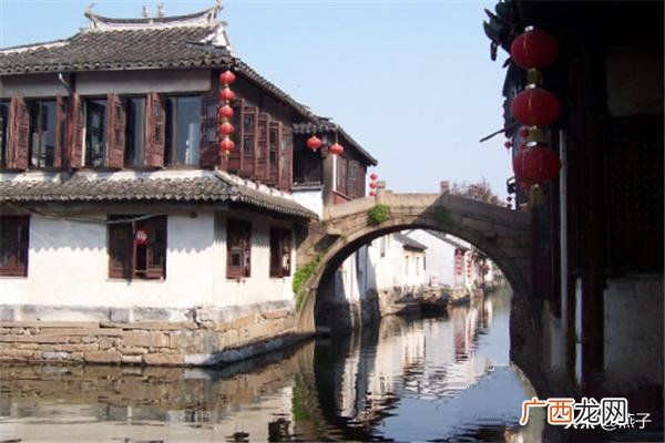 江南十大古镇有哪些,江南十大古镇排名,好玩的江南古镇有哪些？